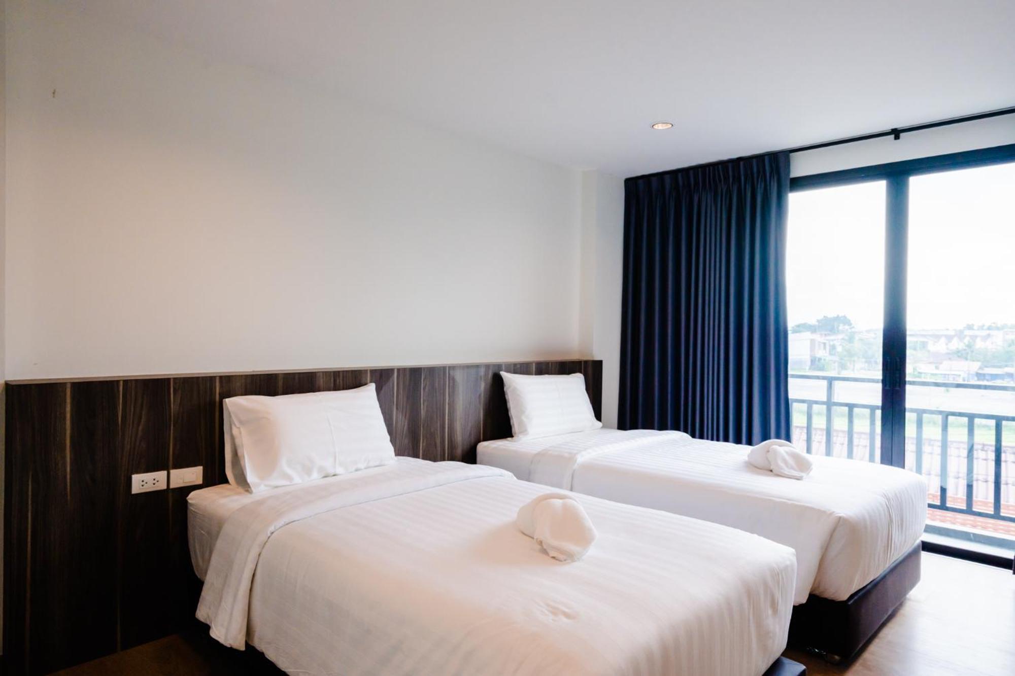 Standard Twin Room,1736868545:JPEG